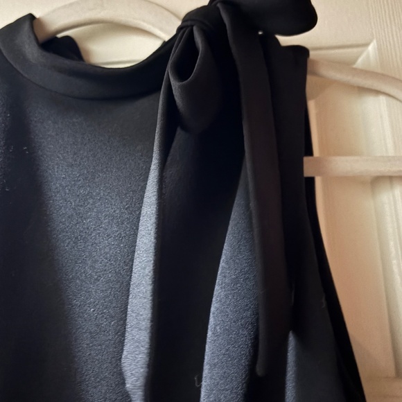 CALVIN KLEIN NECK BOW TIE SLEEVELESS - Picture 6 of 8